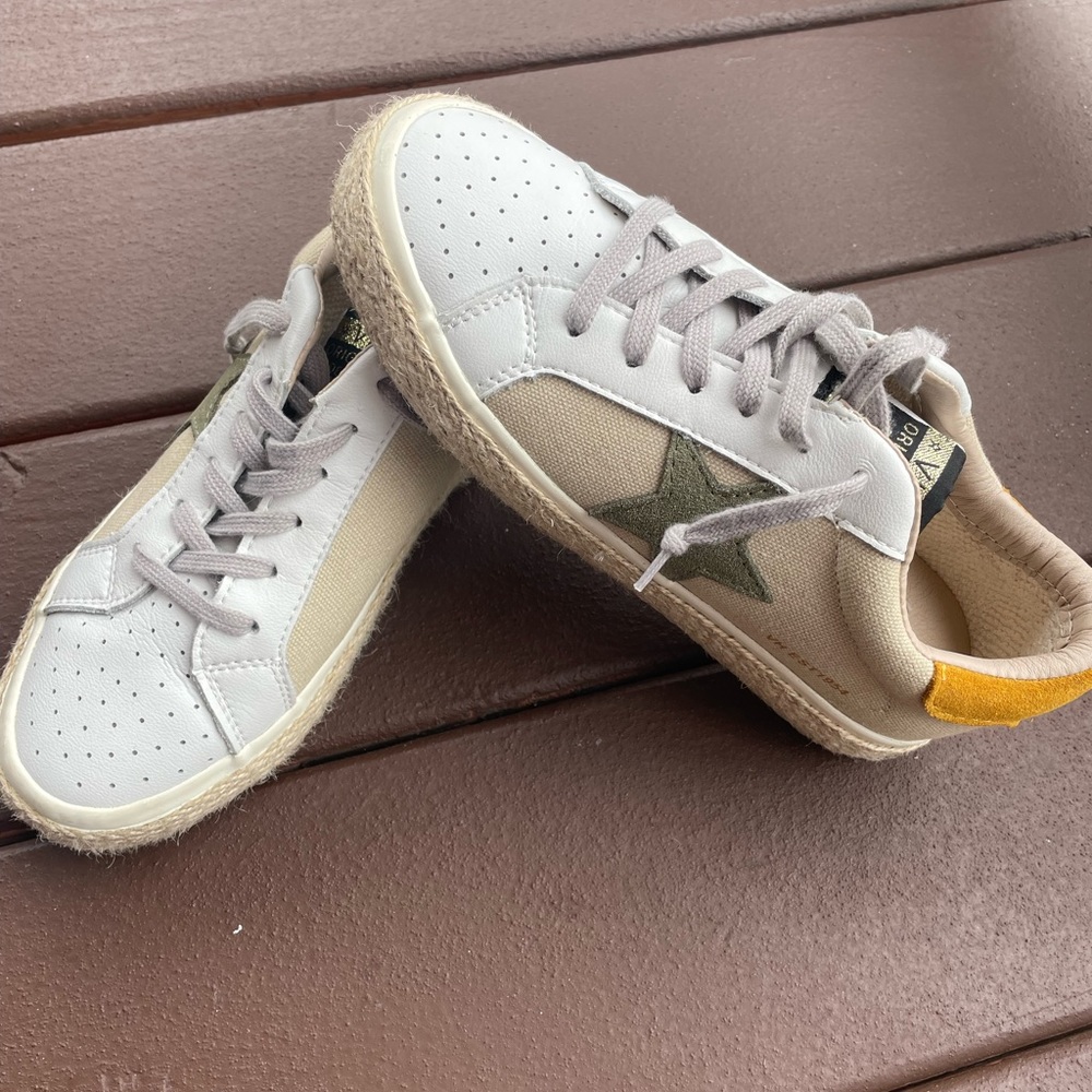 Vintage Havana sneakers